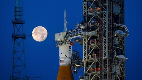 宇宙在召唤 thumbnail
