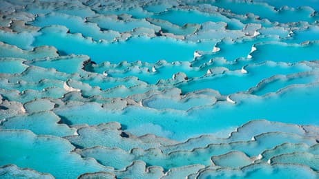 天堂般的温泉 thumbnail