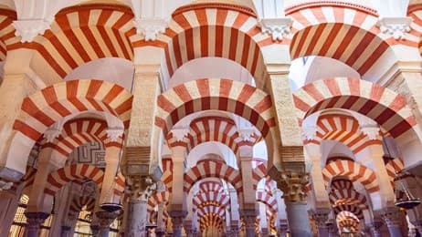 イスラムとキリスト教が交差する奇跡の空間 thumbnail