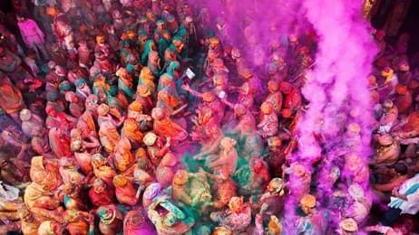 Colour, devotion and festive cheer thumbnail