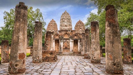 タイの栄光を語るスコータイ歴史公園 thumbnail
